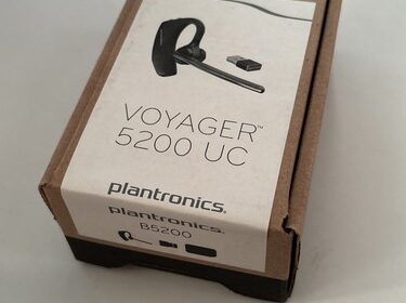 Plantronics Poly Voyager 5200 UC -