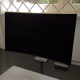 DELL Alienware AW3225QF 32 Zoll 4K