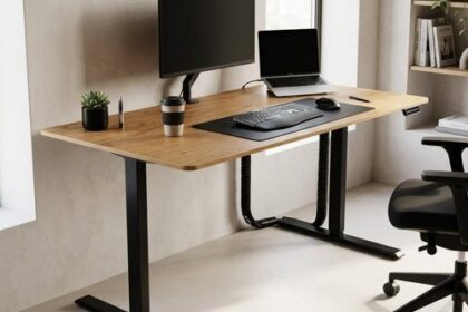 Höhenverstellbarer Schreibtisch KANTOR 120cm elektrisch Eiche